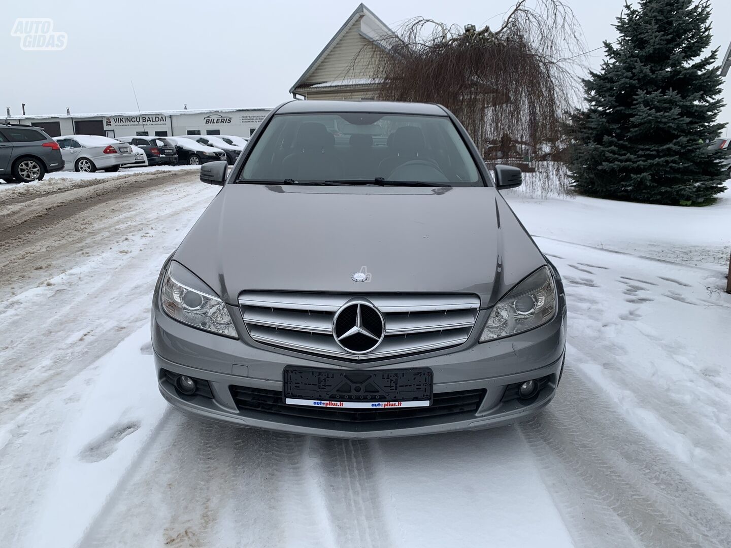 Mercedes-Benz C 220 2010 y Sedan