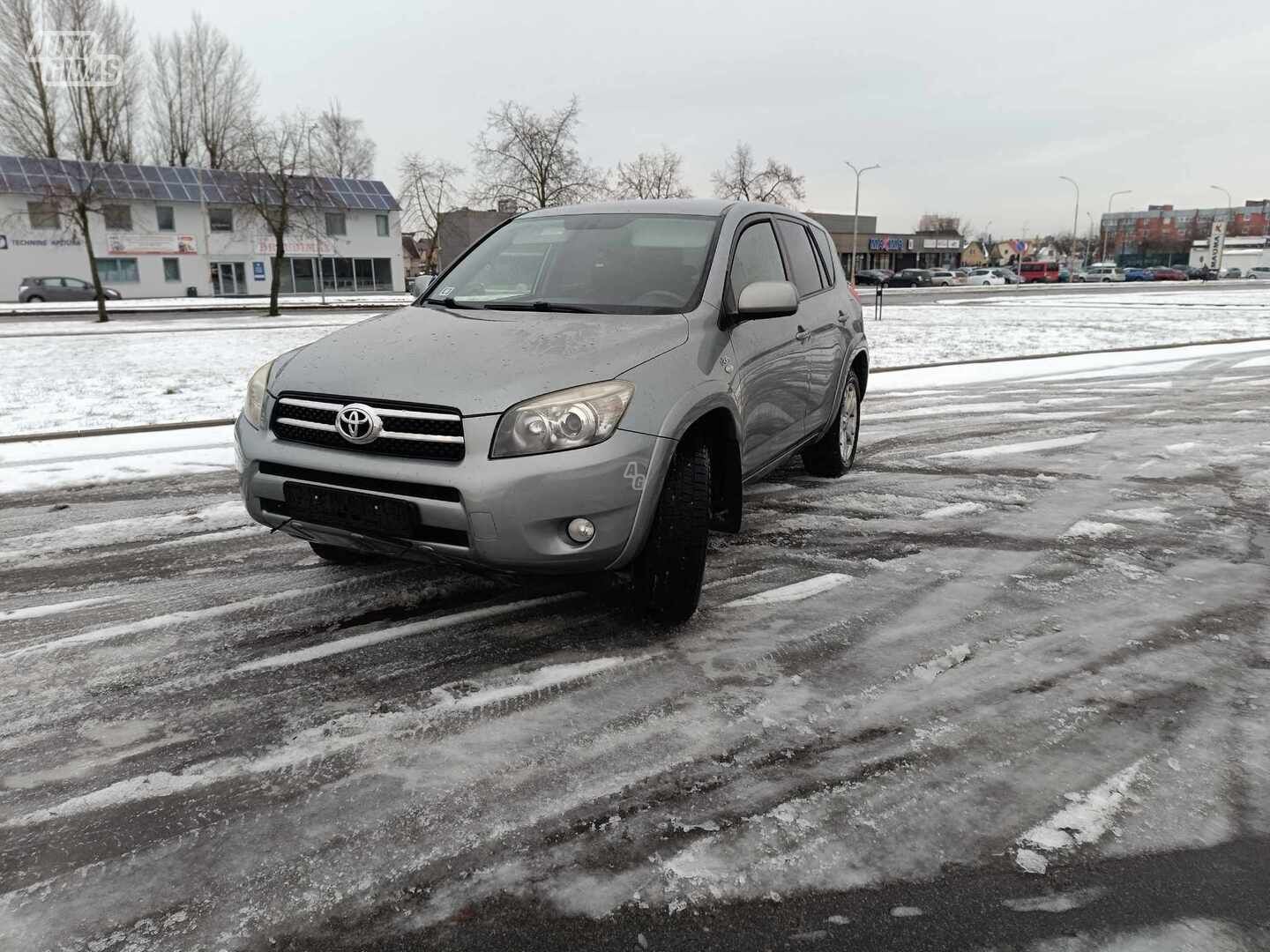 Toyota RAV4 2006 y Off-road / Crossover