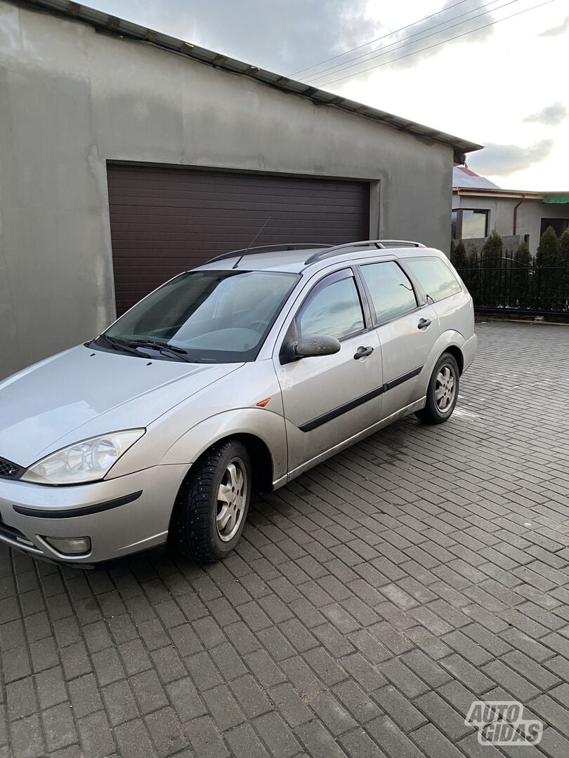 Ford Focus 2002 m Universalas