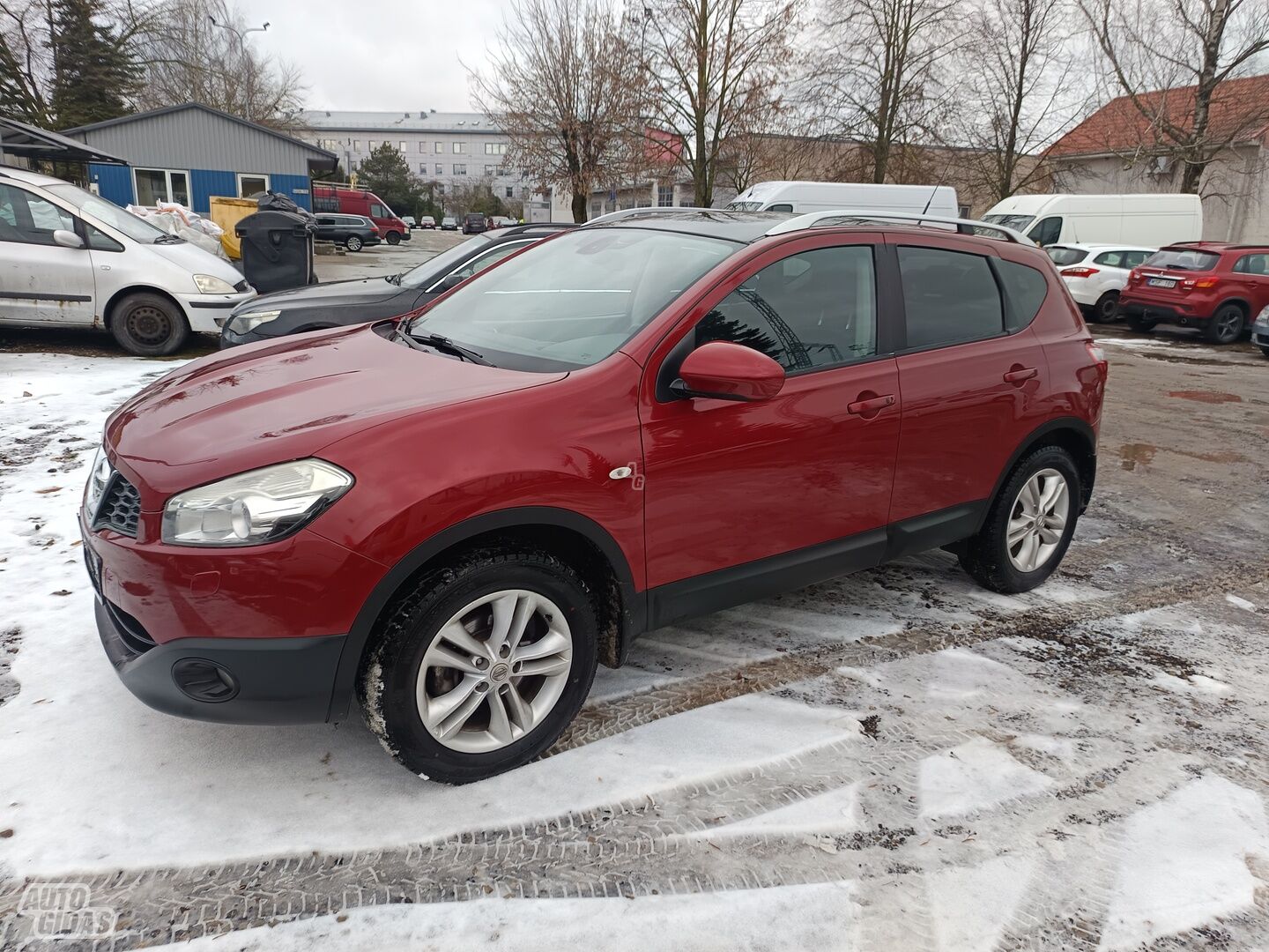 Nissan Qashqai 2011 г Внедорожник / Кроссовер