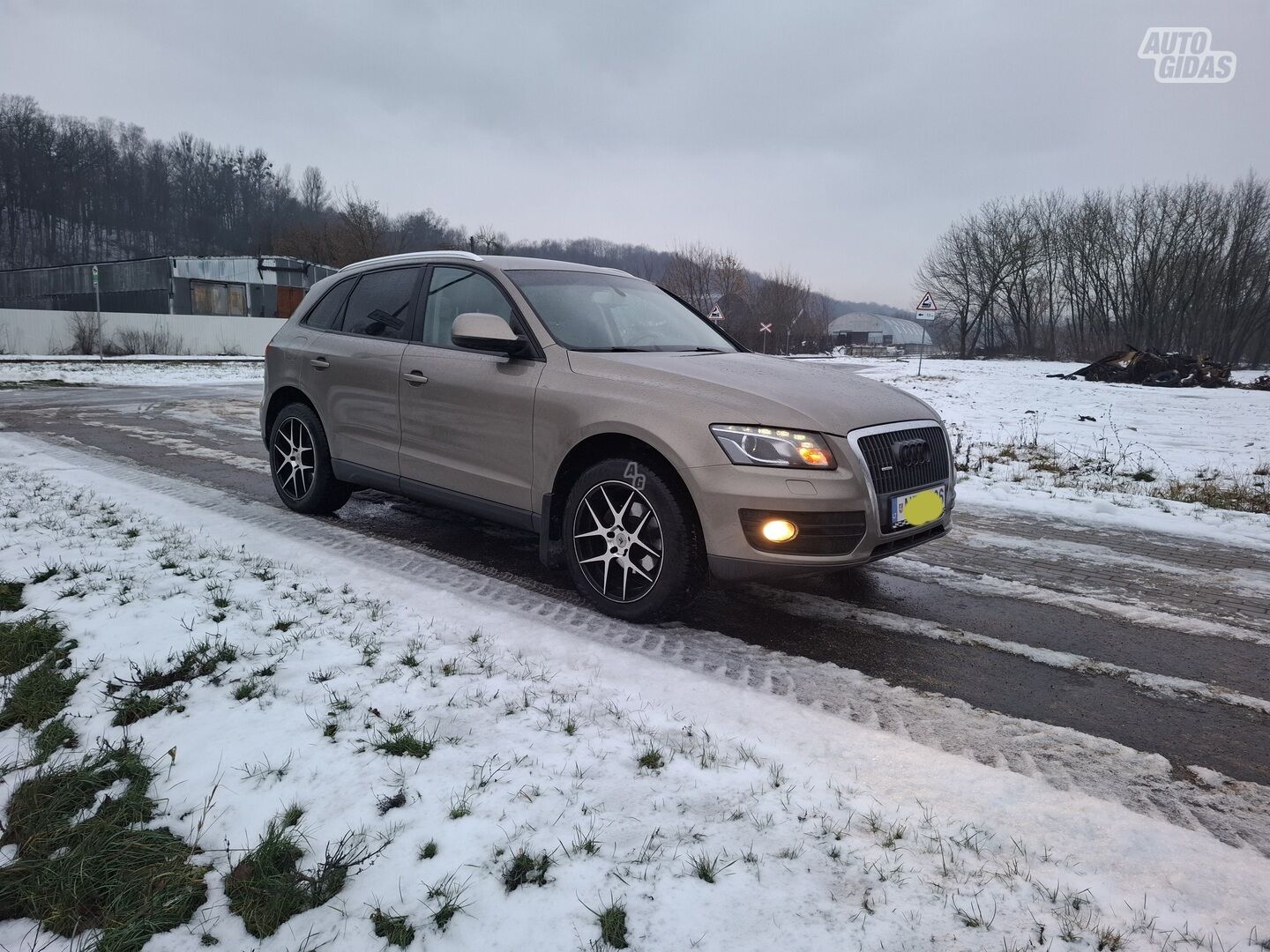 Audi Q5 2009 г Внедорожник / Кроссовер