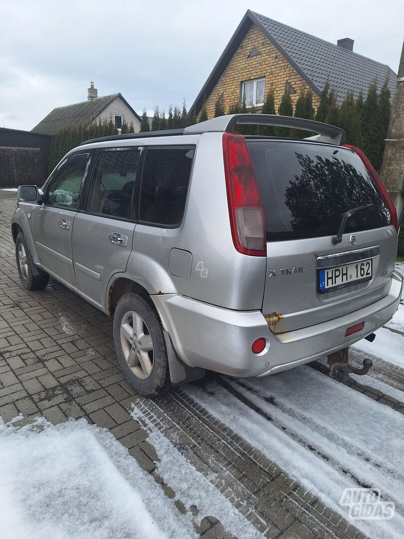 Nissan X-Trail 2005 г Внедорожник / Кроссовер