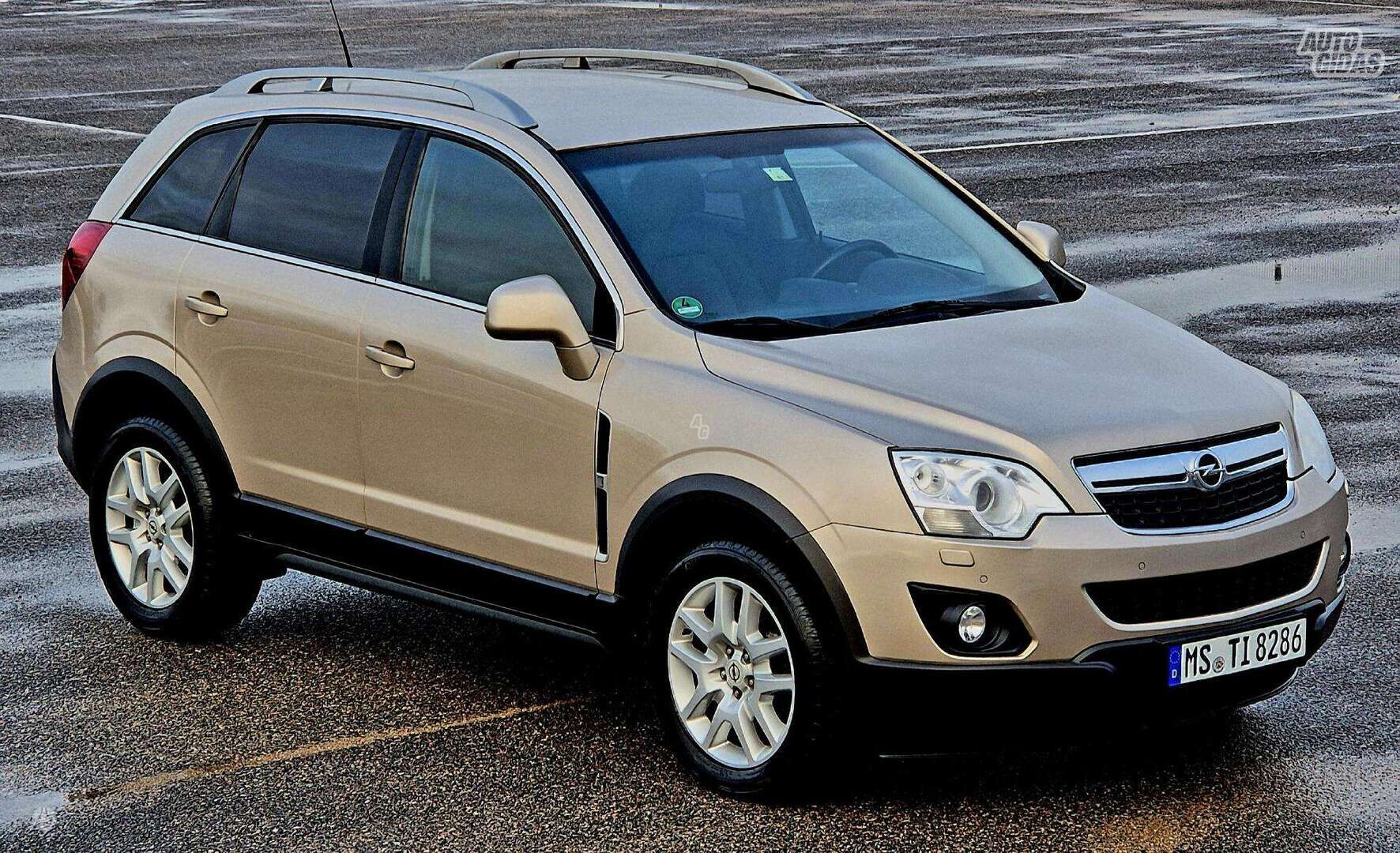 Opel Antara 2011 y Off-road / Crossover