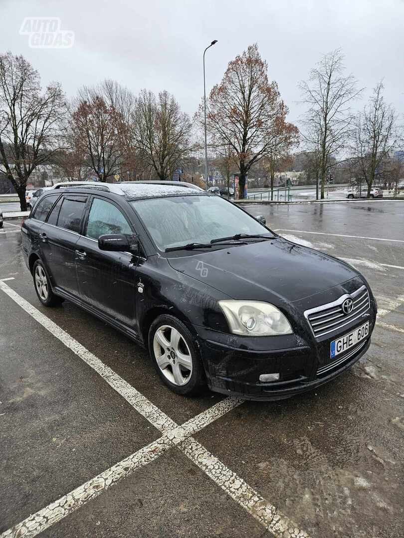 Toyota Avensis 2005 г Универсал