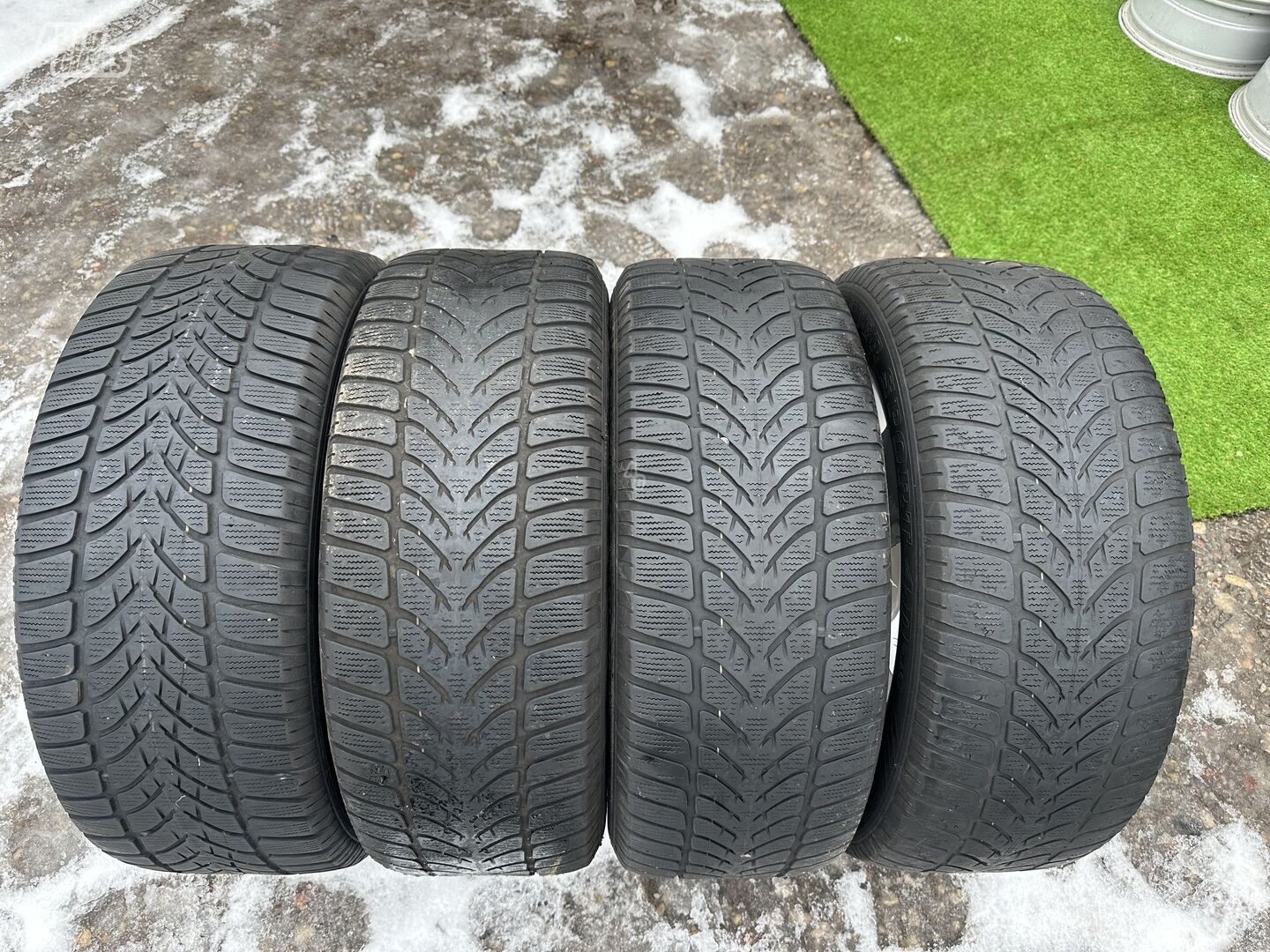 Dunlop Siunciam, 4mm R17 žieminės padangos lengviesiems