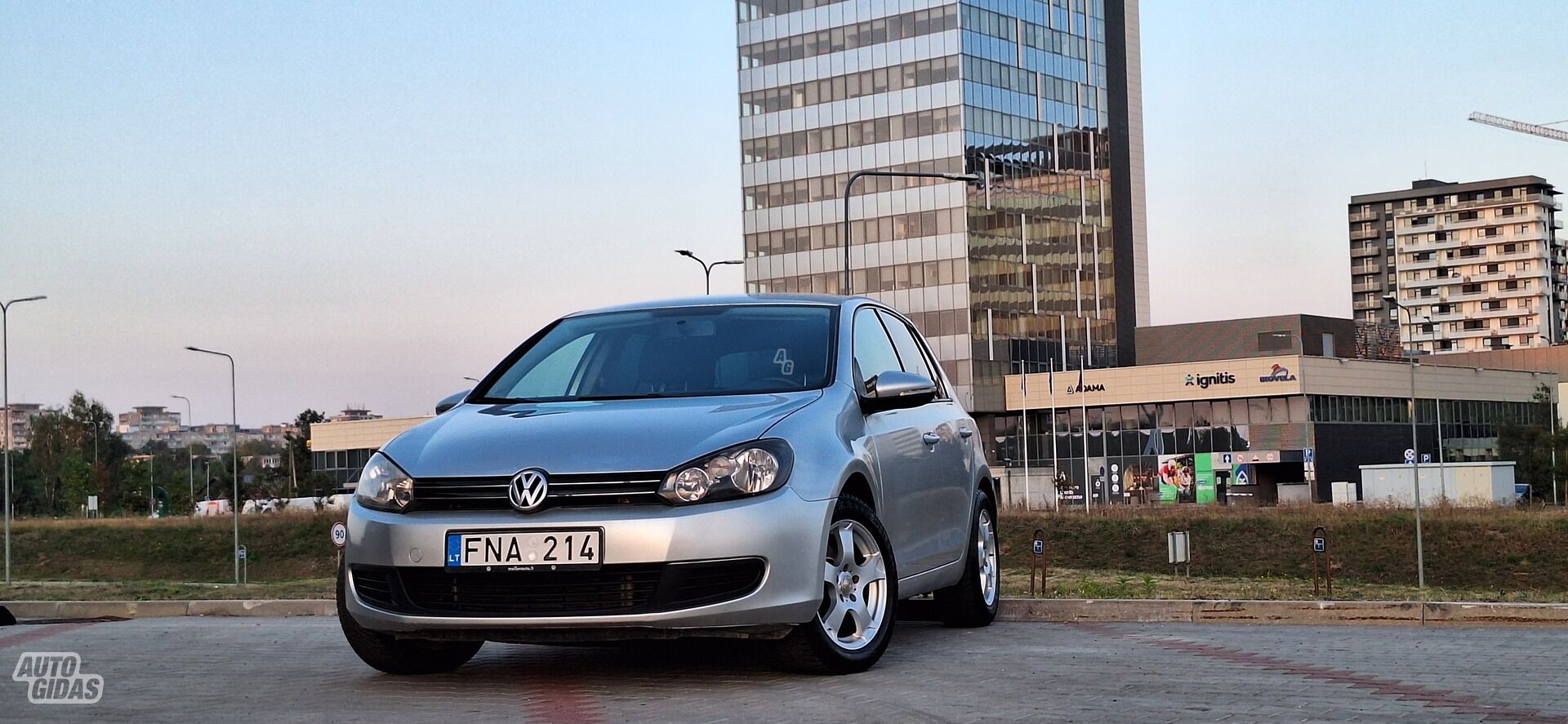 Volkswagen Golf 2011 г Хэтчбек