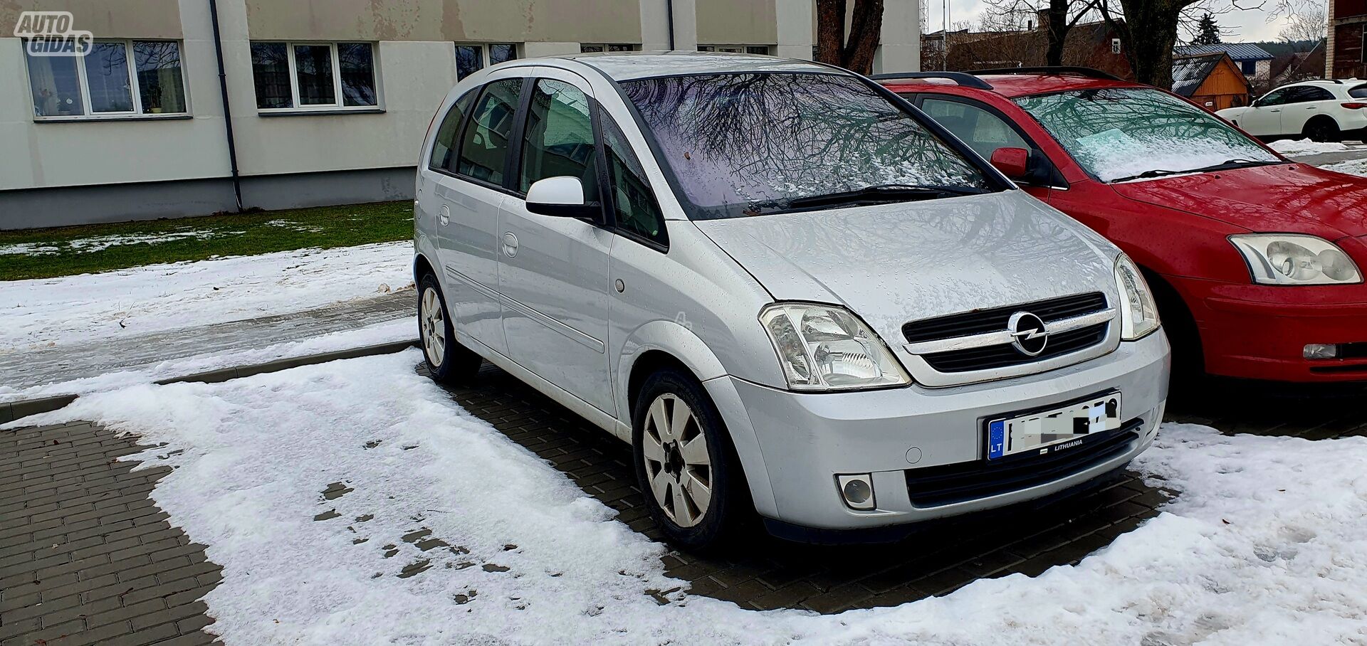 Opel Meriva 2004 y Hatchback