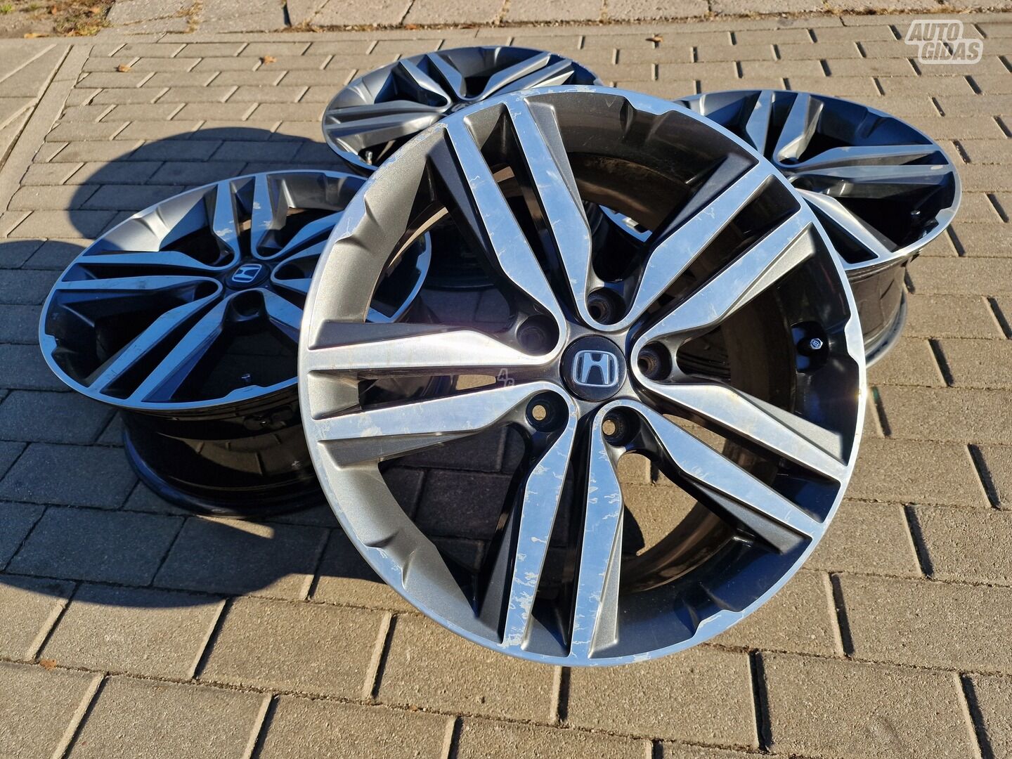 Honda Accord, Civic, HR-V Accord light alloy R18 rims