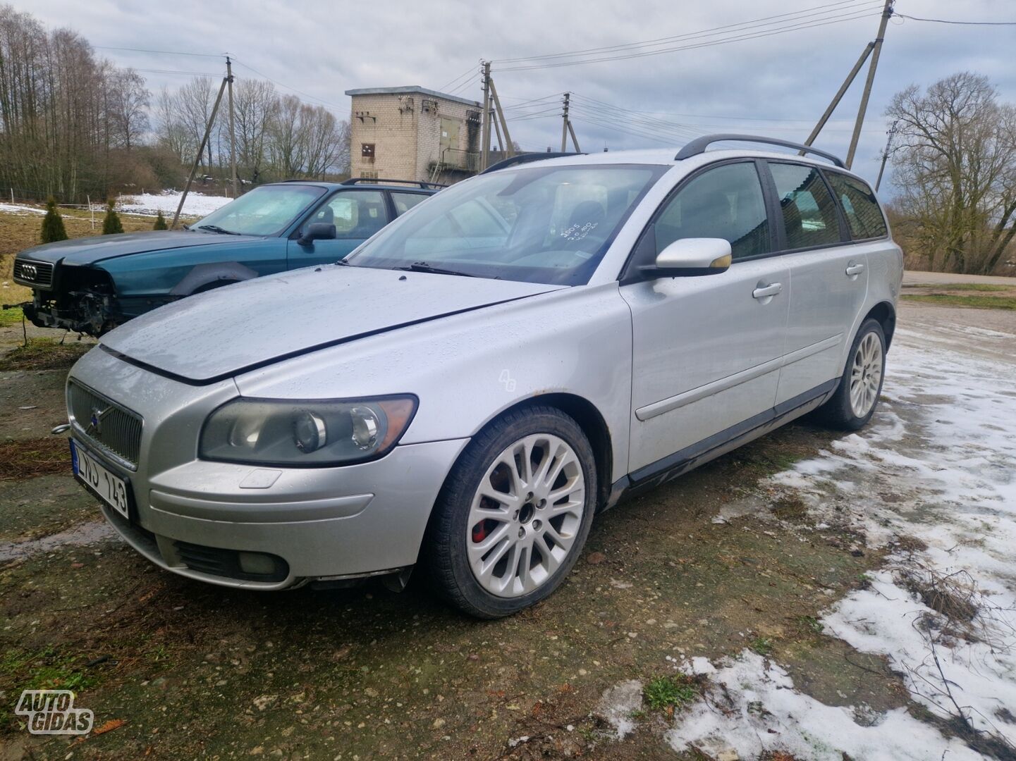 Volvo V50 2005 y parts