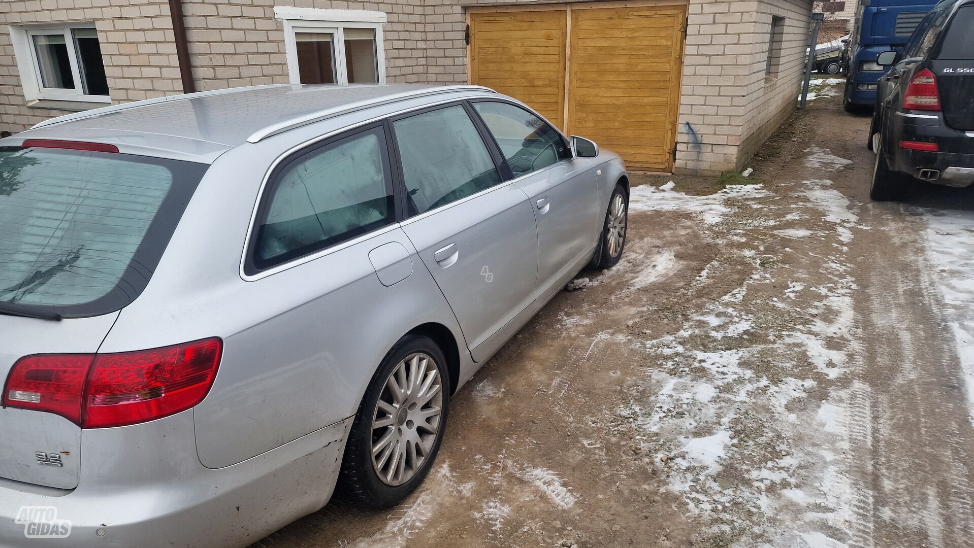 Audi A6 2006 m Universalas