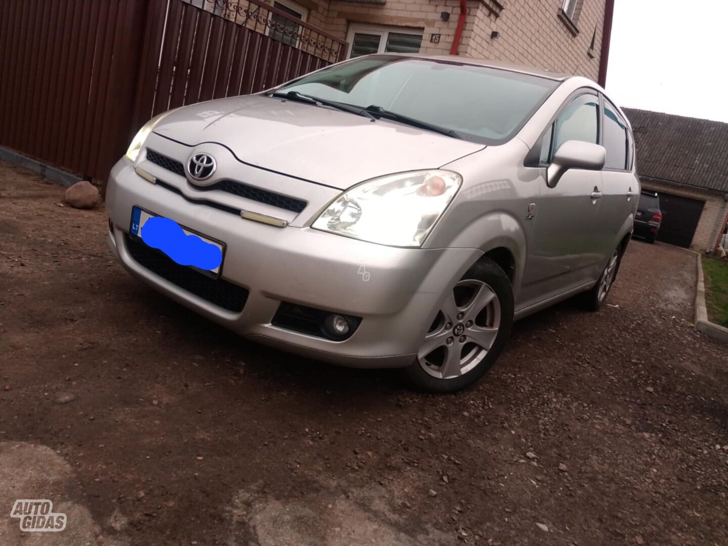 Toyota Corolla Verso D4d 2004 m