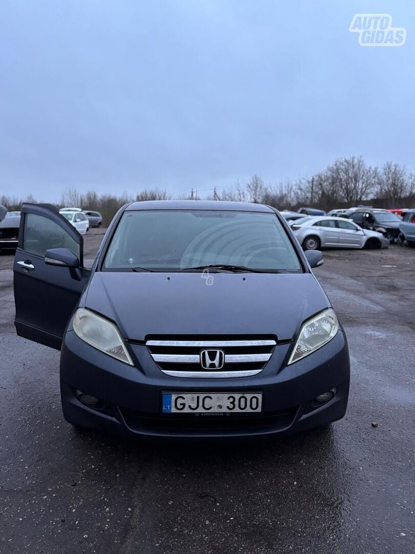 Honda Fr-V 2005 m dalys