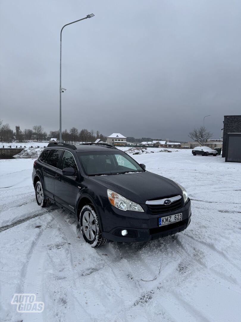 Subaru OUTBACK 2011 г Внедорожник / Кроссовер