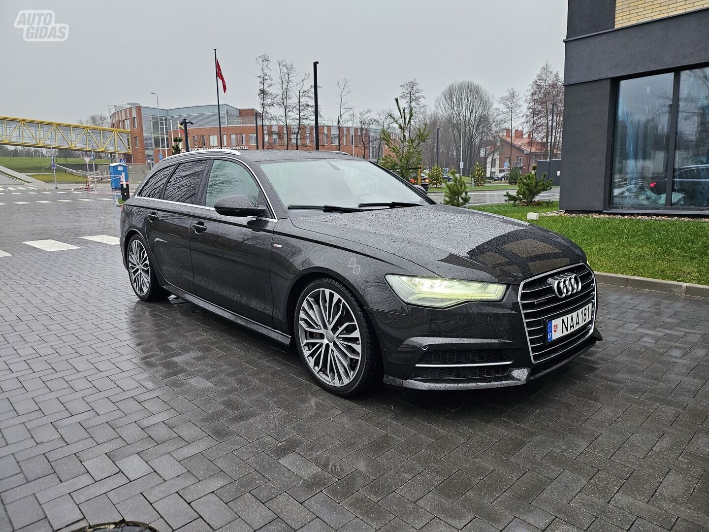 Audi A6 2015 г Универсал