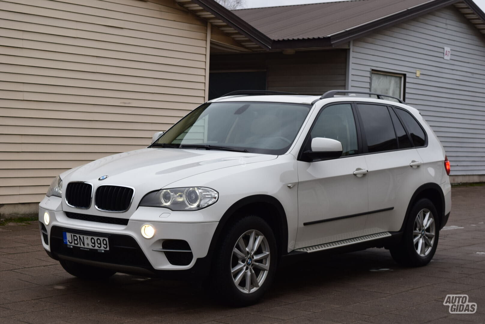 Bmw X5 2011 г Внедорожник / Кроссовер