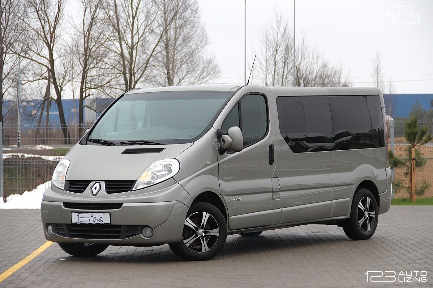 Renault Trafic 2011 г Keleiviniai mikroautobusa