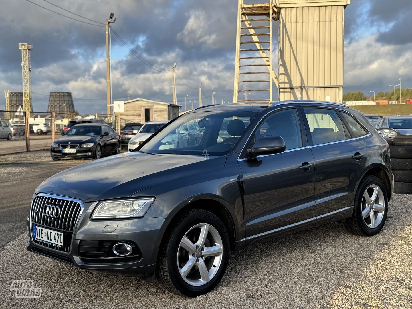 Audi Q5 2013 y Off-road / Crossover