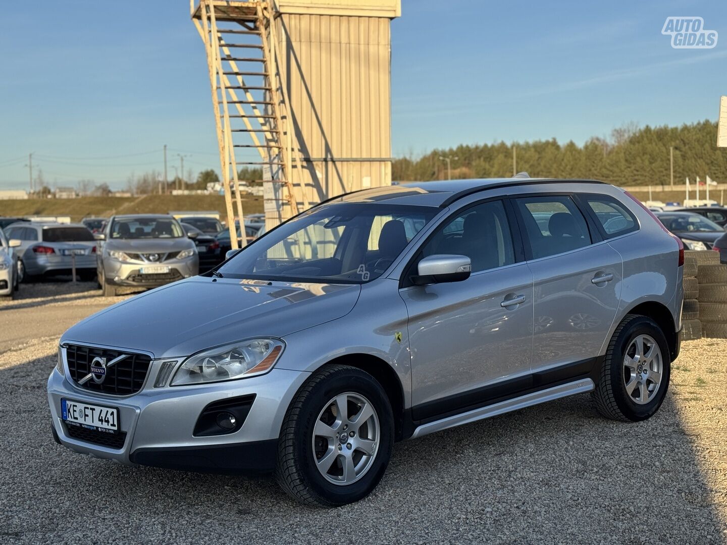 Volvo XC60 2009 y Off-road / Crossover