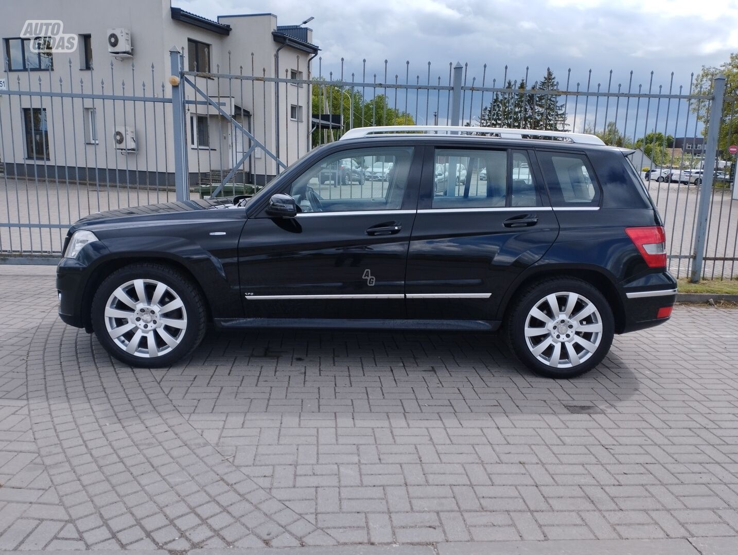 Mercedes-Benz GLK 220 2011 y Off-road / Crossover