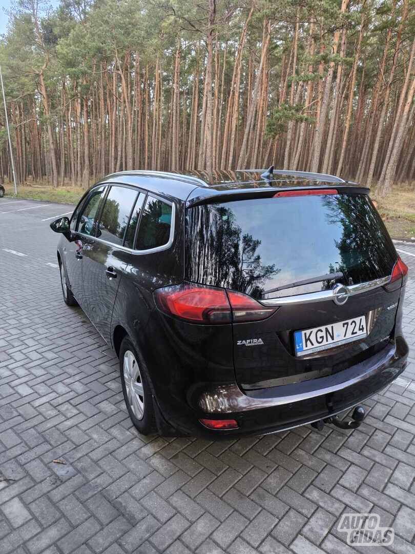 Opel Zafira Tourer 2013 m Vienatūris