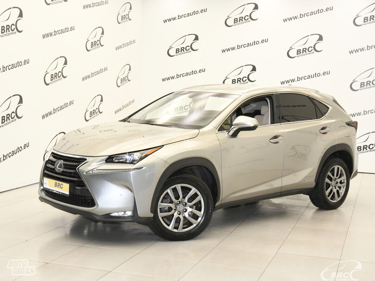 Lexus NX300h Hybrid 2014 y