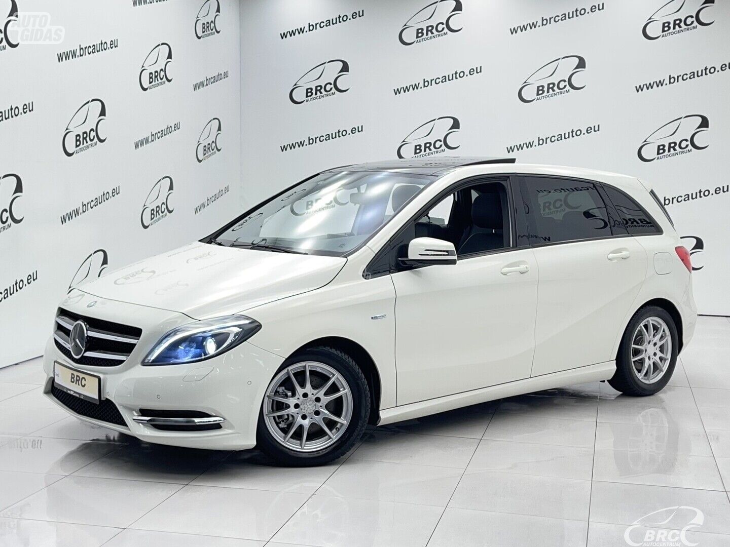 Mercedes-Benz B 180 Automatas 2012 m