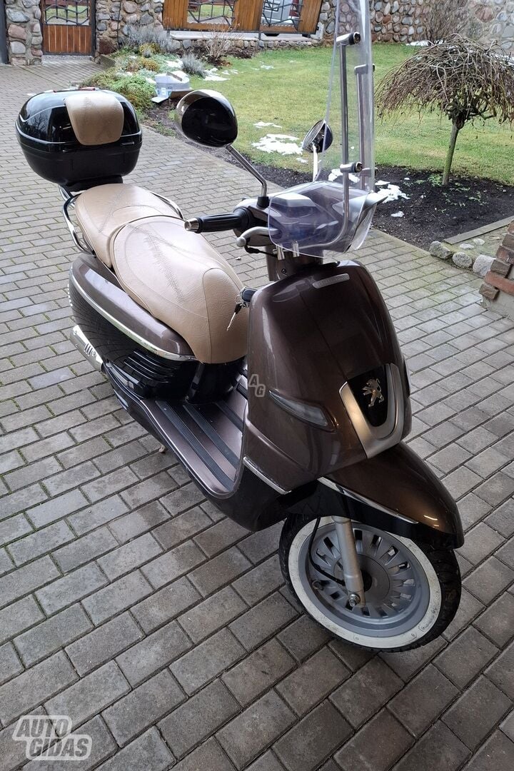 Peugeot Django 2018 y Scooter / moped