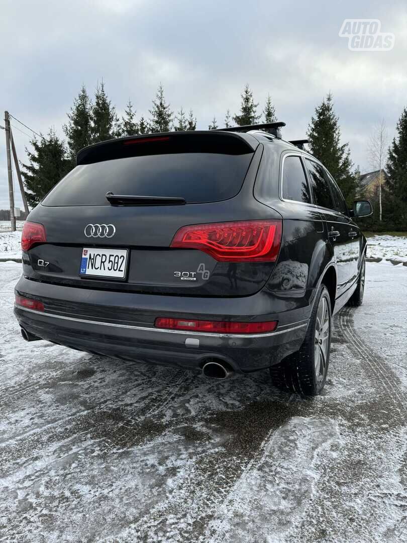 Audi Q7 2014 y Off-road / Crossover