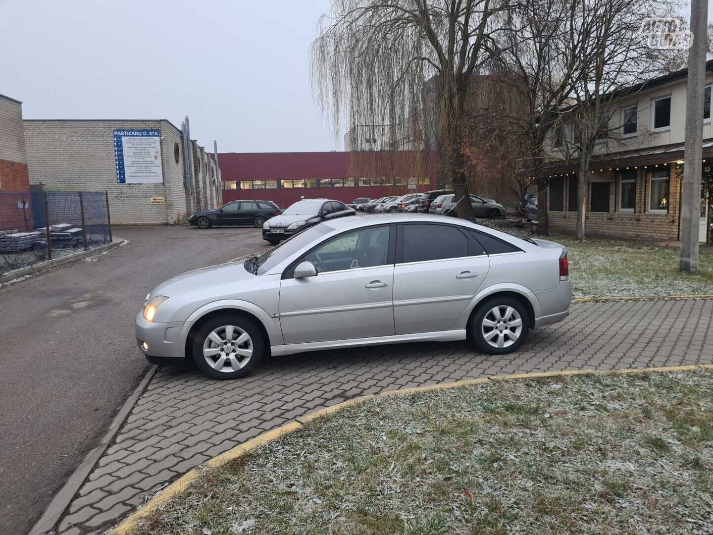 Opel Zafira 2004 m Sedanas