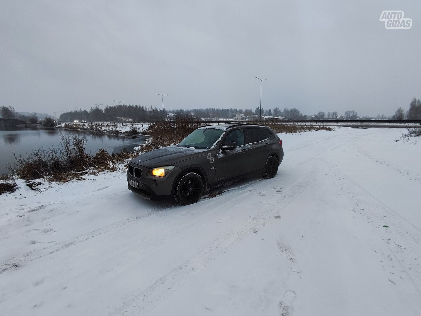 Bmw X1 2011 y Off-road / Crossover