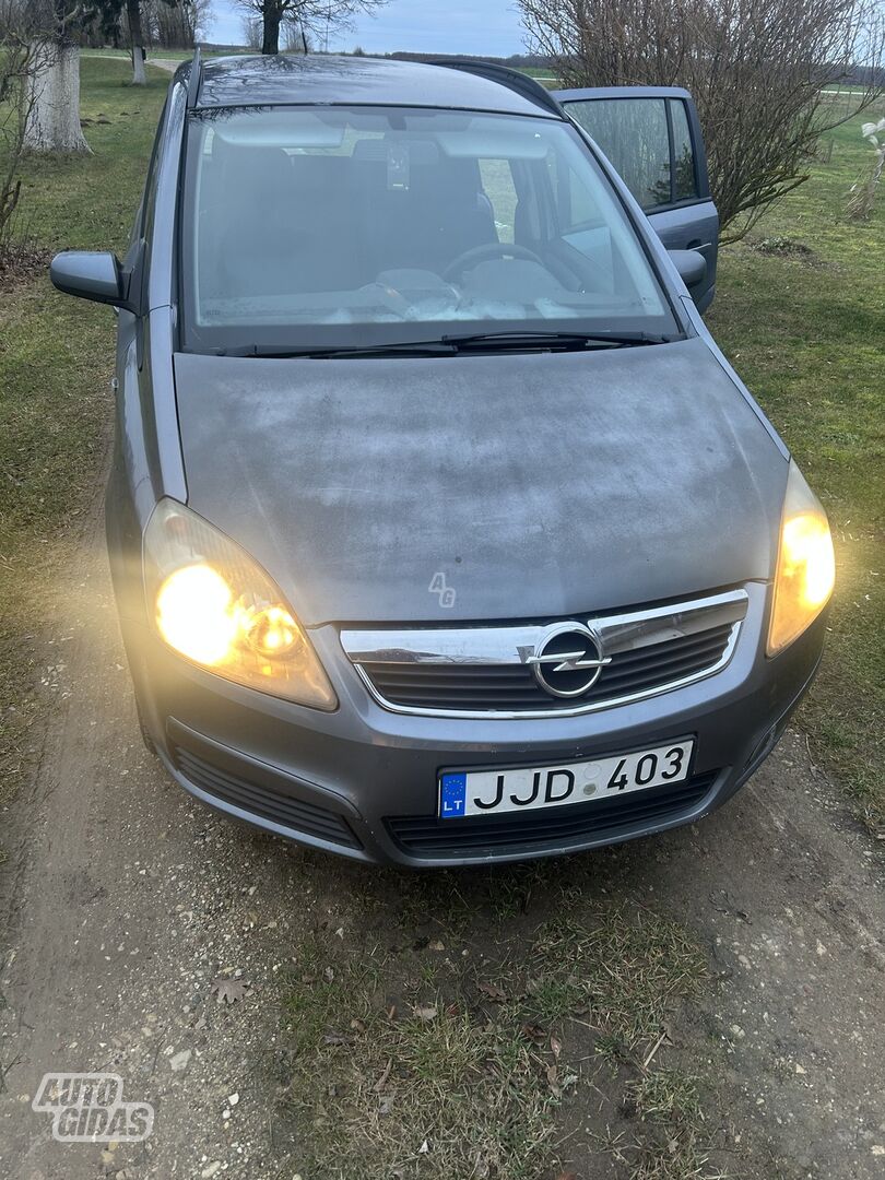 Opel Zafira 2006 m Vienatūris