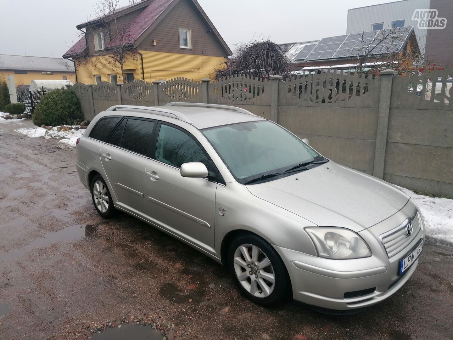 Toyota Avensis 2005 y Wagon