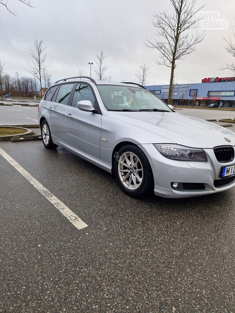 Bmw 320 2009 г Универсал