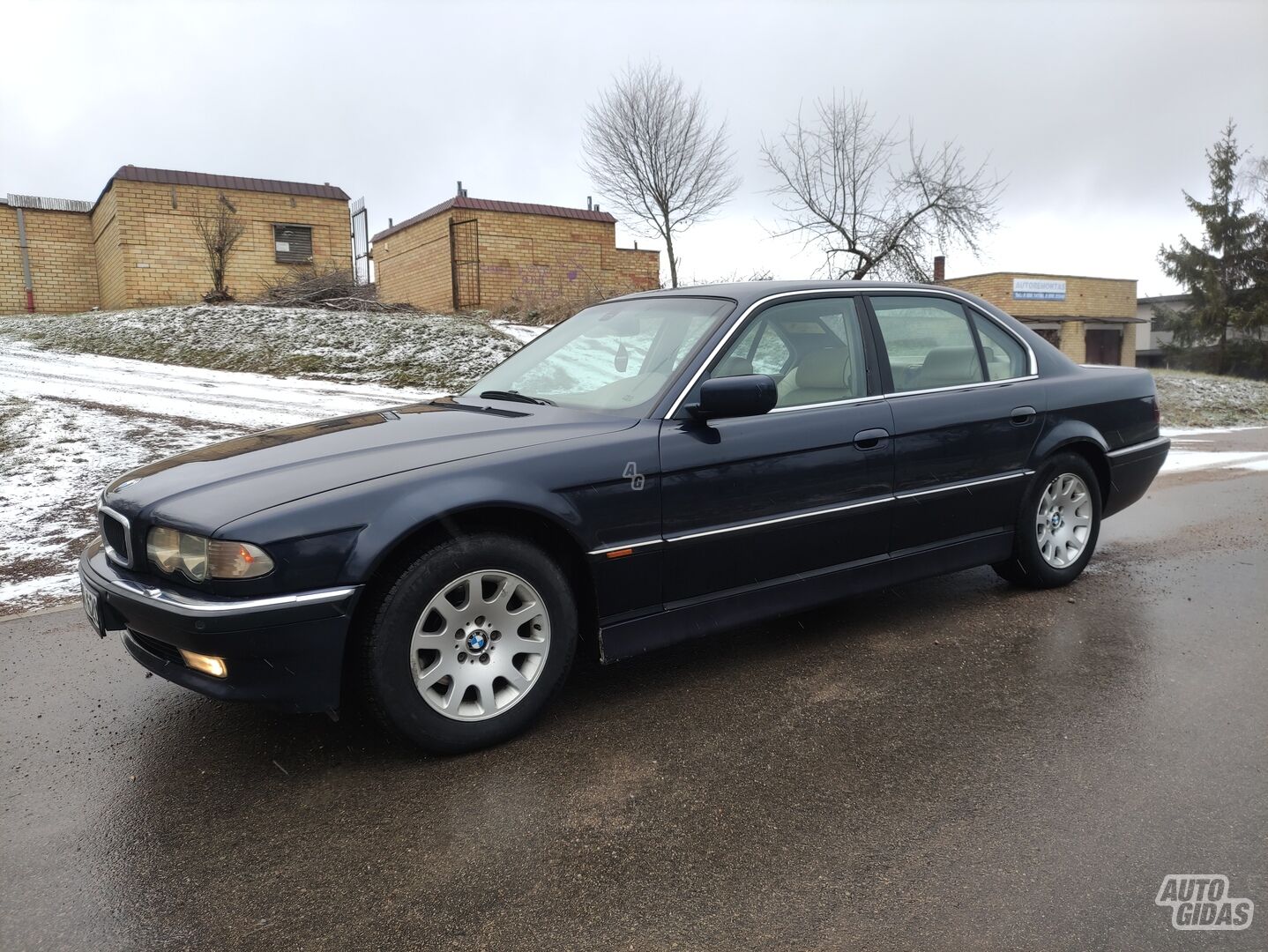 Bmw 728 2000 m Sedanas