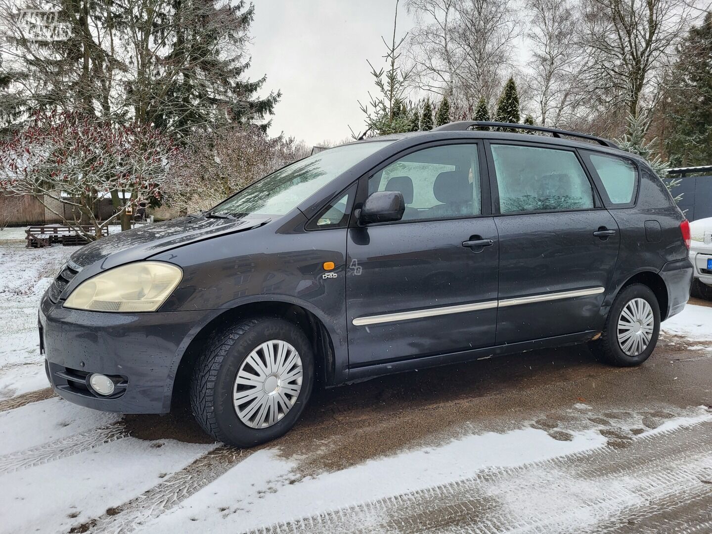 Toyota Avensis Verso 2002 m Vienatūris