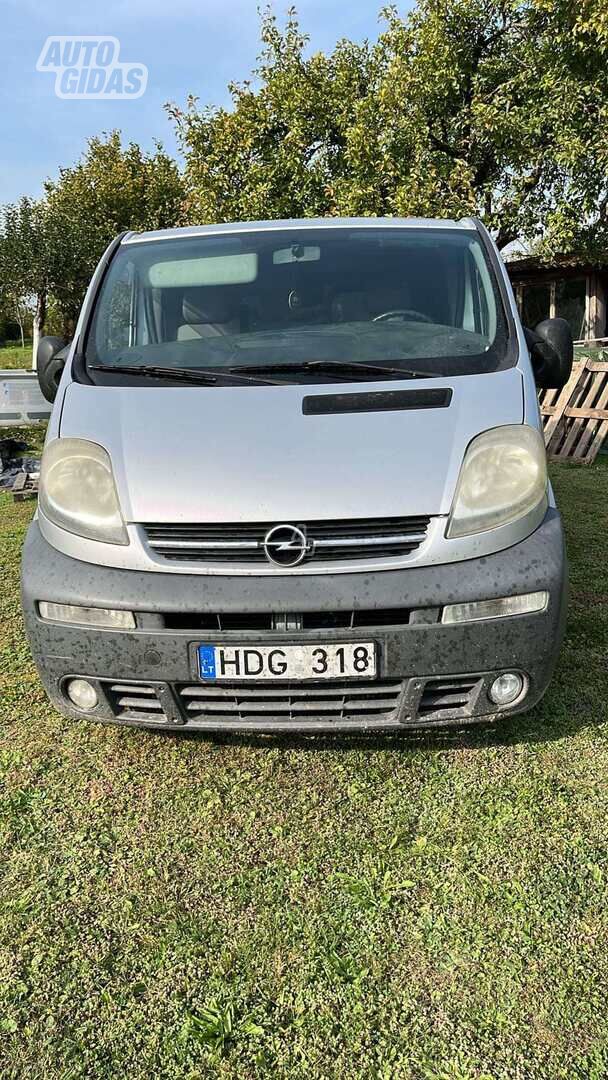 Opel Vivaro 2004 г Минивэн