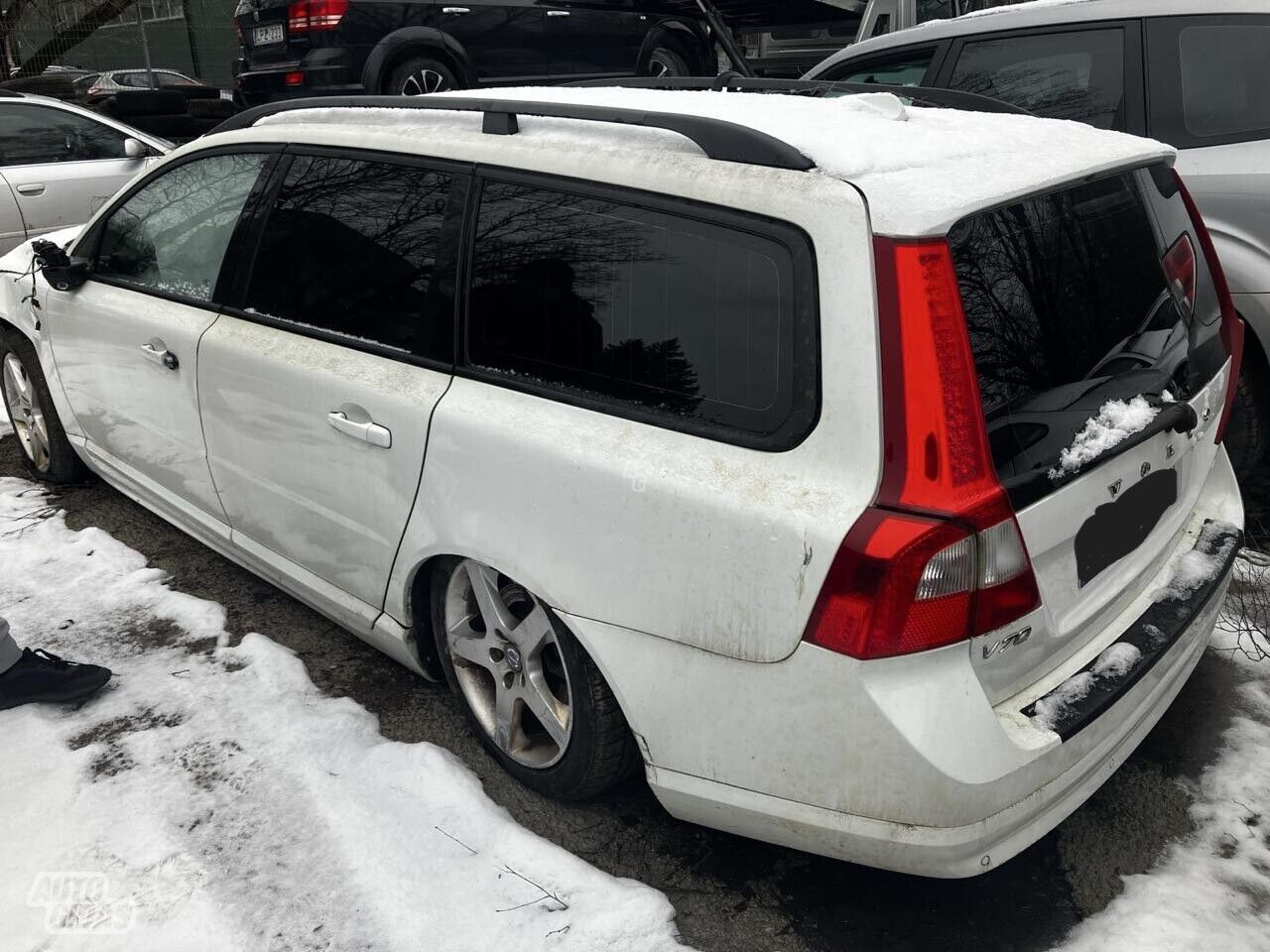 Volvo V70 2011 m dalys