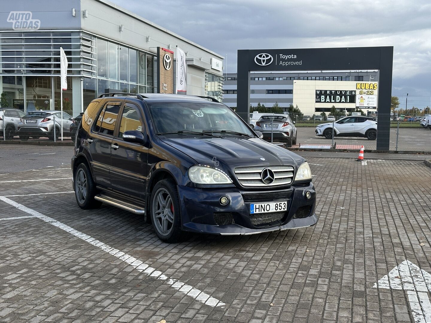 Mercedes-Benz ML 270 2002 y Off-road / Crossover