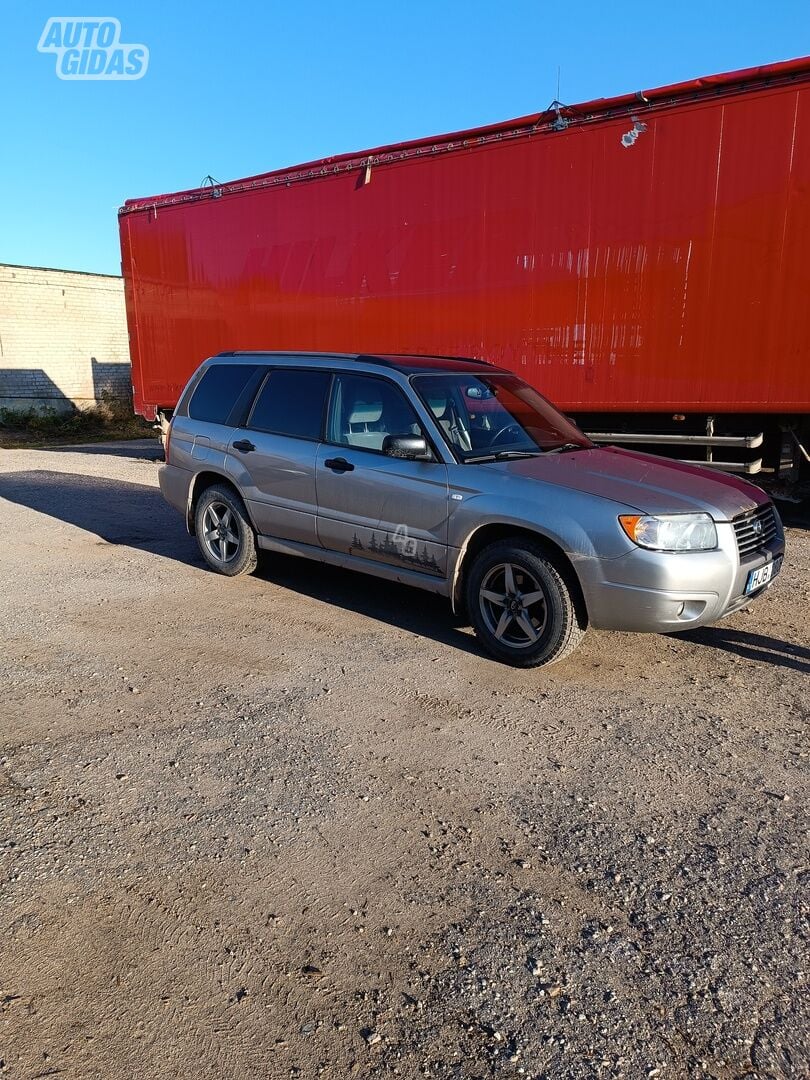 Subaru Forester 2005 y Off-road / Crossover