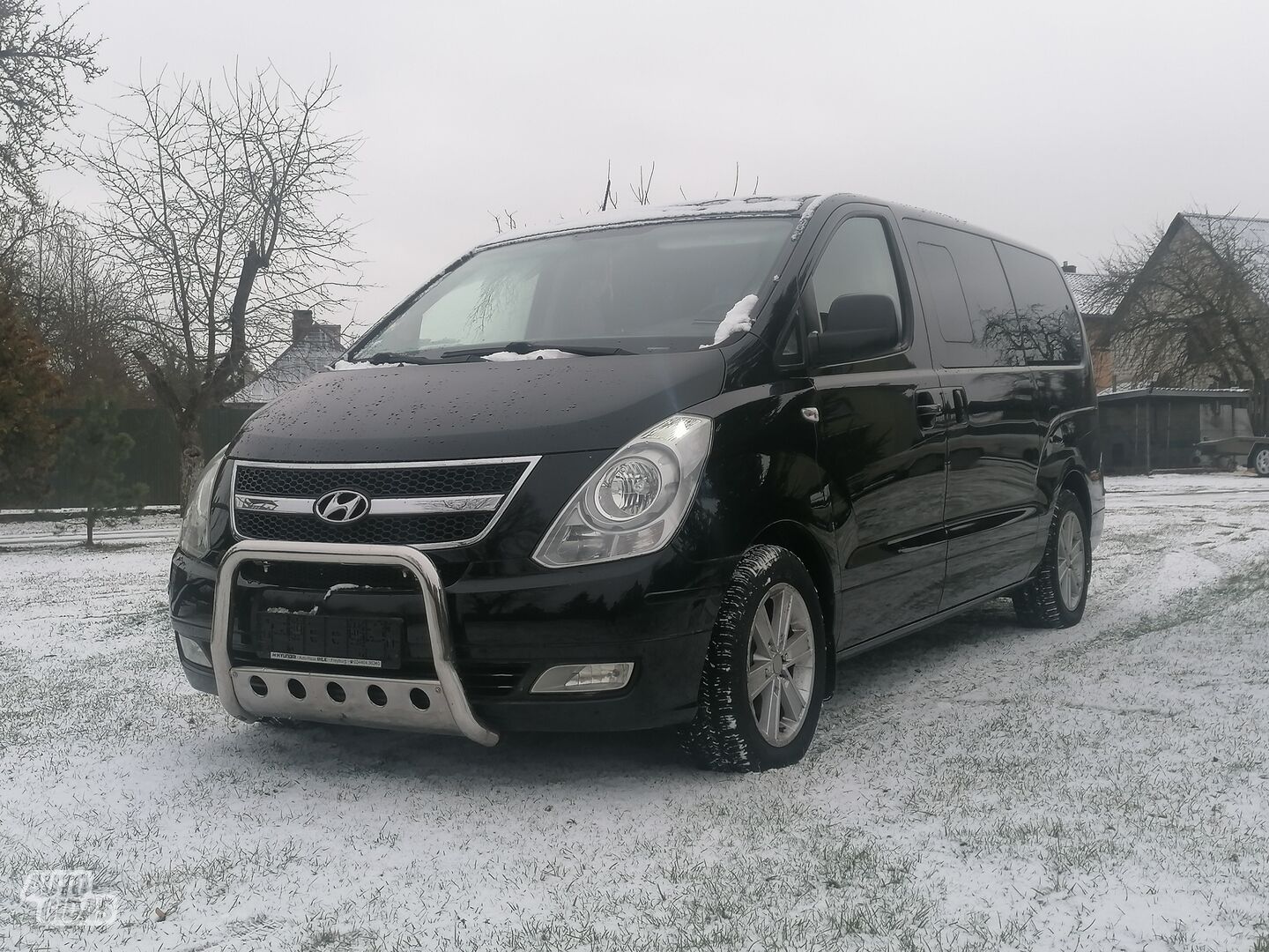 Hyundai H-1 2010 y Minibus