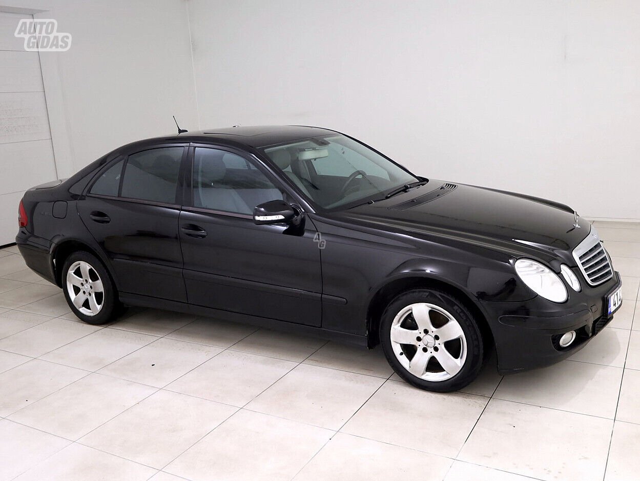 Mercedes-Benz E 200 2006 г Седан