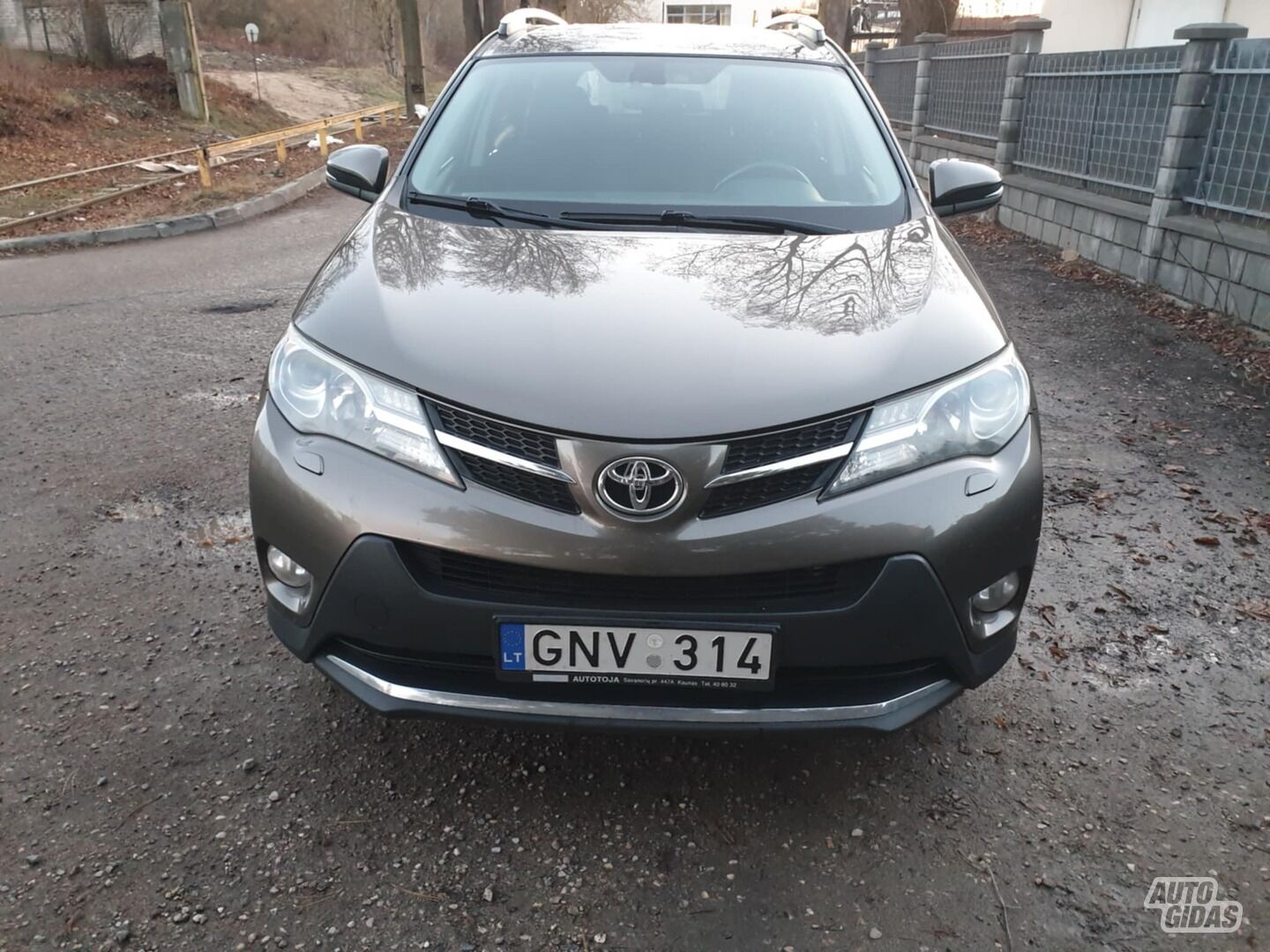 Toyota RAV4 2013 y Off-road / Crossover