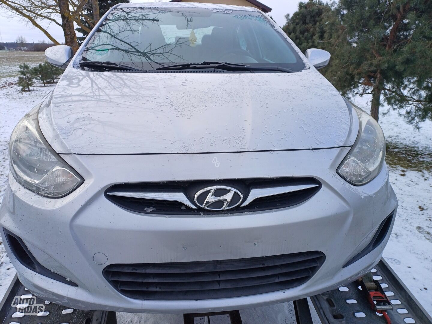 Hyundai Accent 2012 г Седан