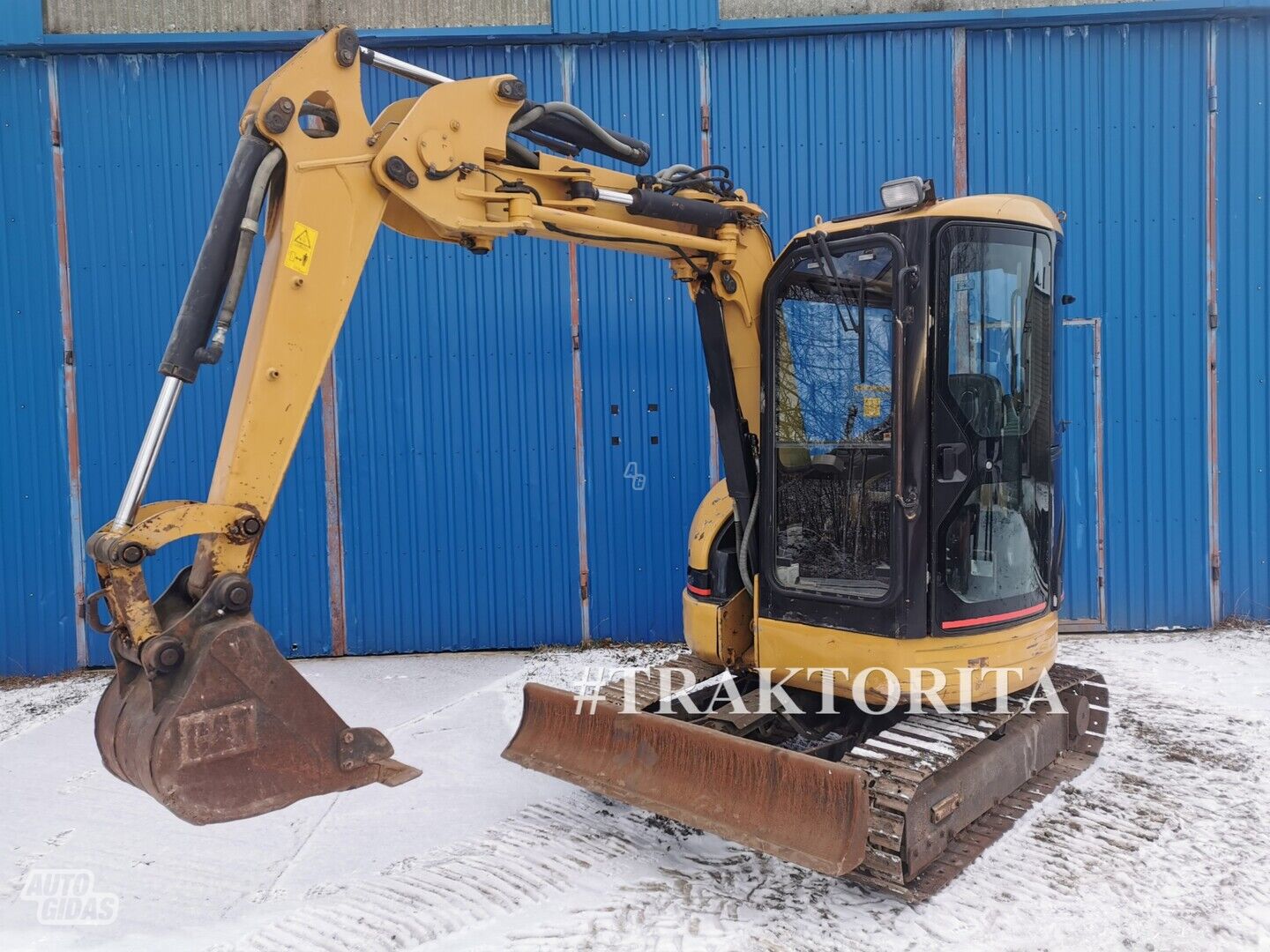 Caterpillar CAT 303SR 2451 moto/h (Japan) 2014 m Mini ekskavatorius