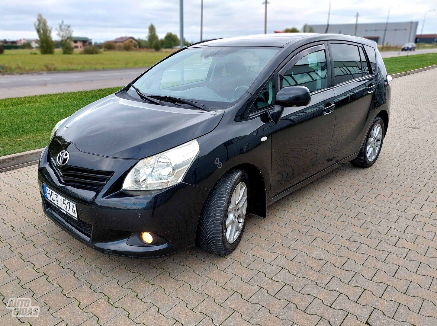 Toyota Verso 2009 г Универсал