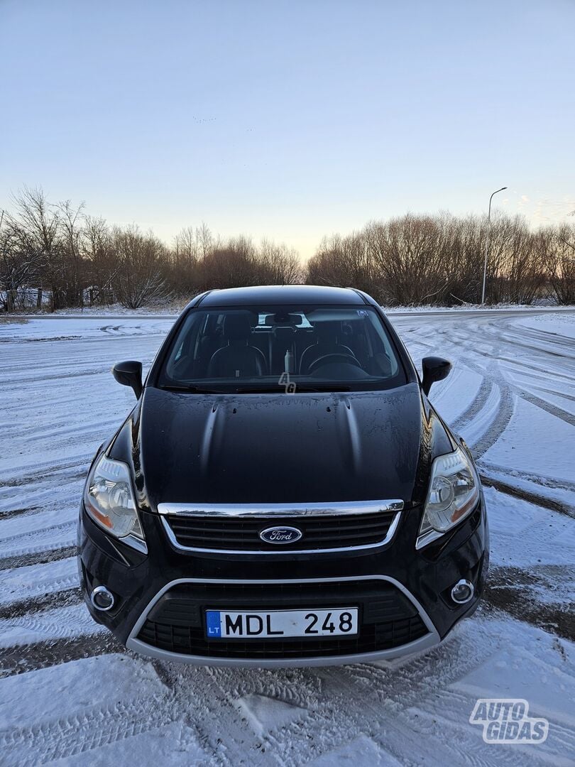 Ford Kuga 2011 г Внедорожник / Кроссовер