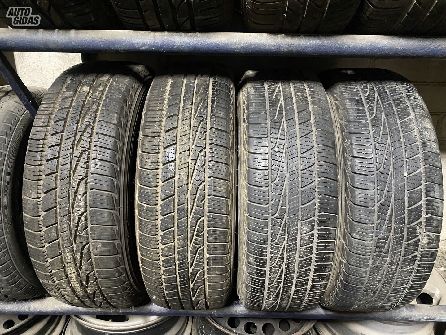 Goodyear R15 universal tyres passanger car