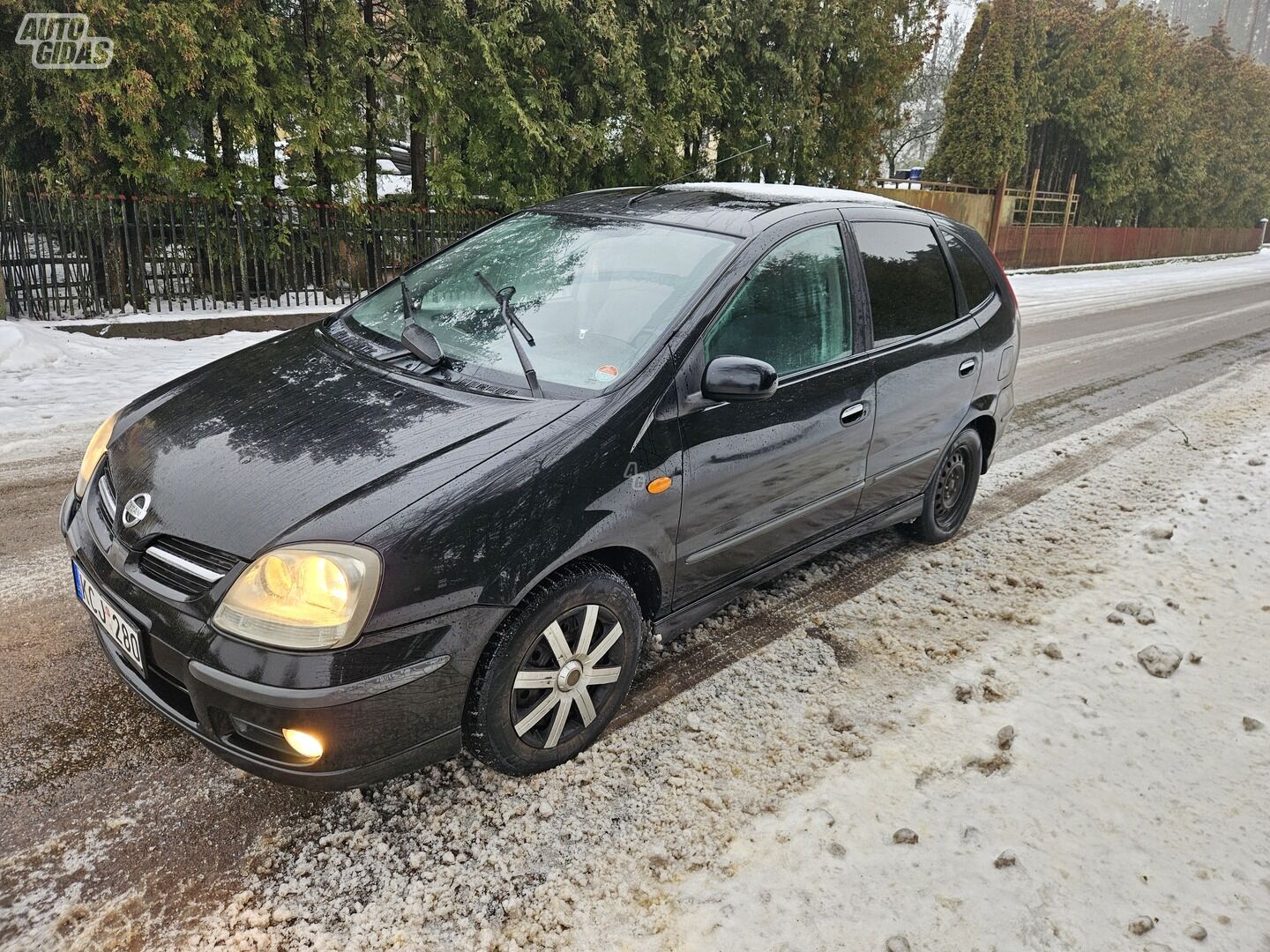 Nissan Almera Tino 2005 г Минивэн