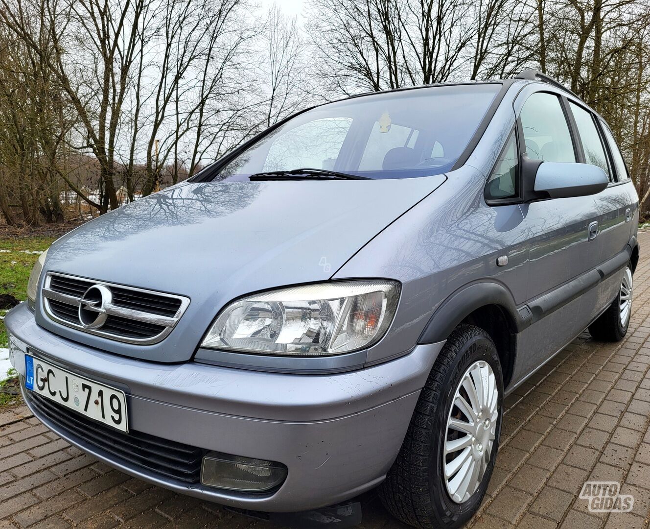 Opel Zafira 2004 г Минивэн