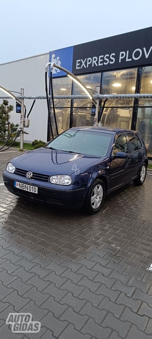 Volkswagen Golf 1999 m Hečbekas